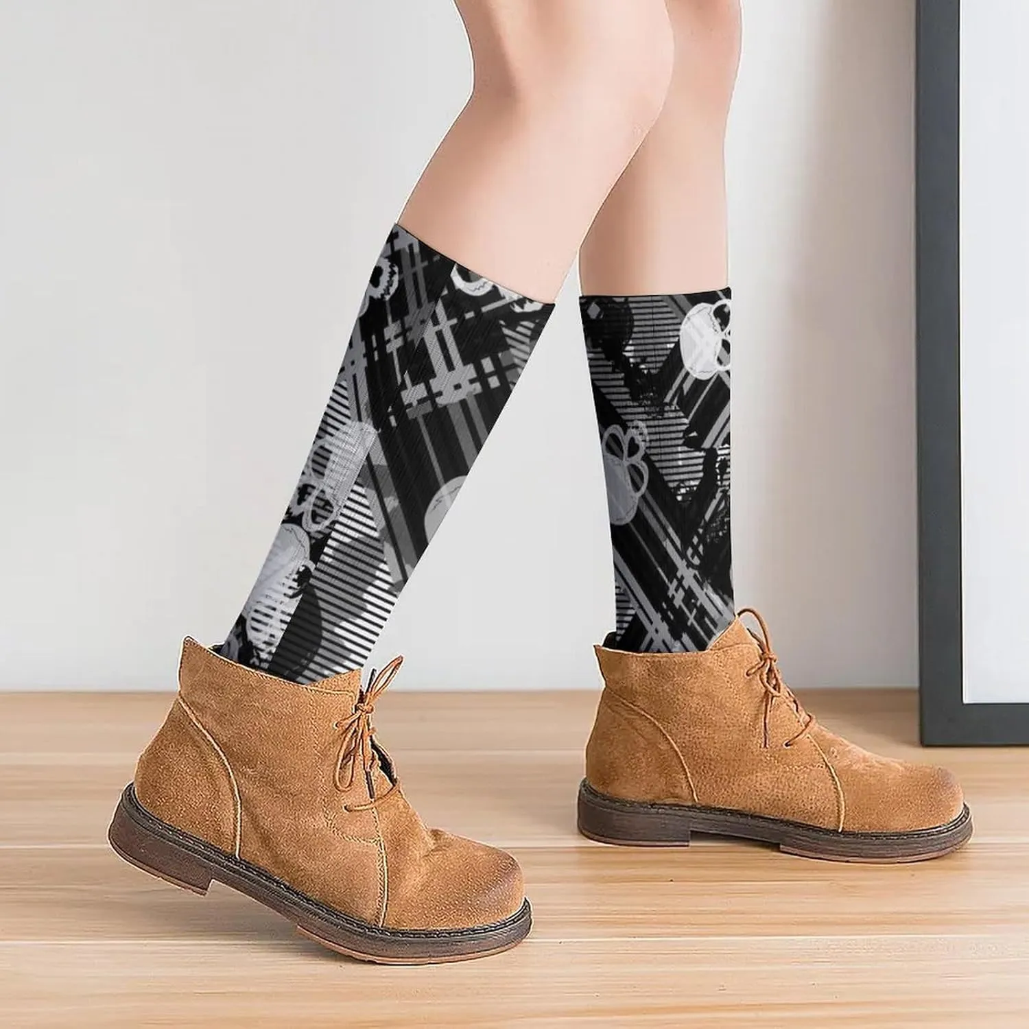 Funny Socks For Women Men Novelty Crew Casual Socks Fun Gifts For Women Friends-Retro Red Black Roses