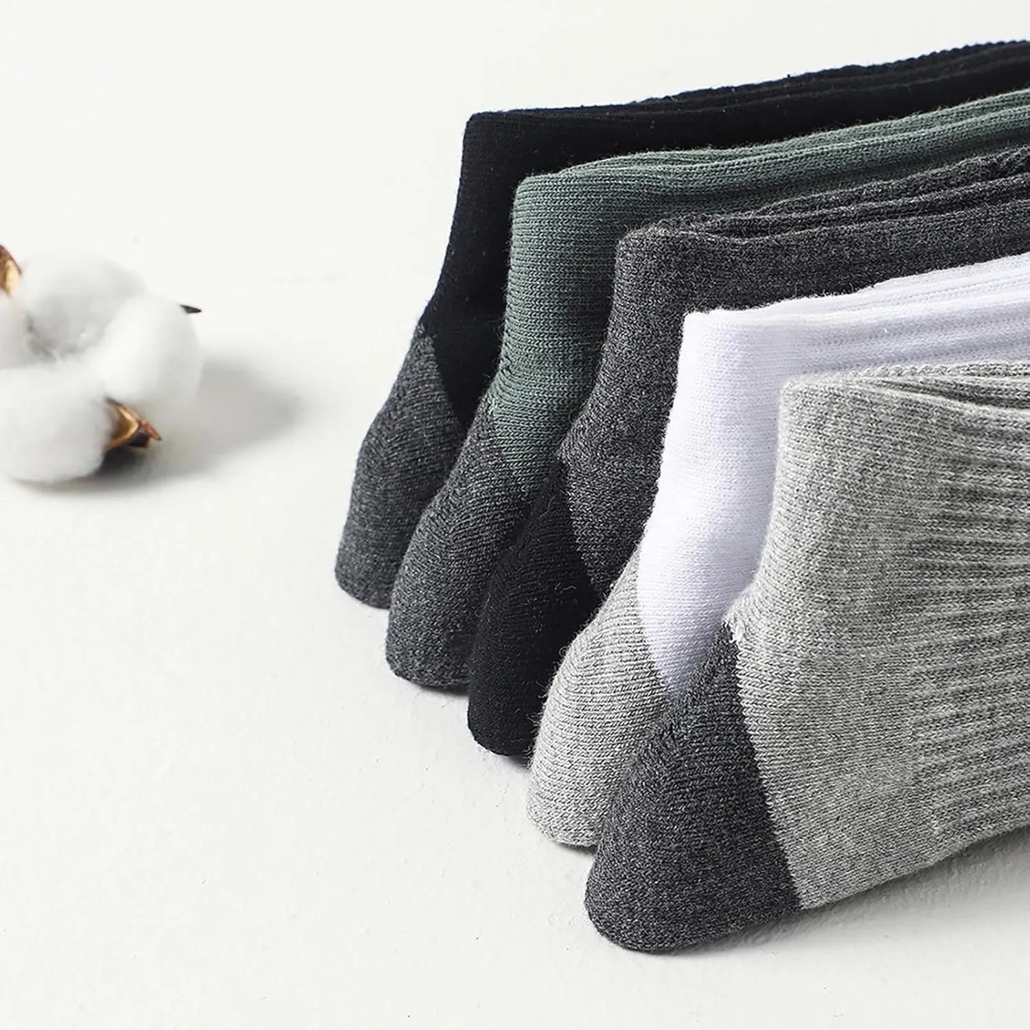 GIERIDUC Over Knee Socks For Woman 5 Pairs Wool Socks For Women Gifts Casual Thick Knit Cozy Crew Socks Scrunched Socks