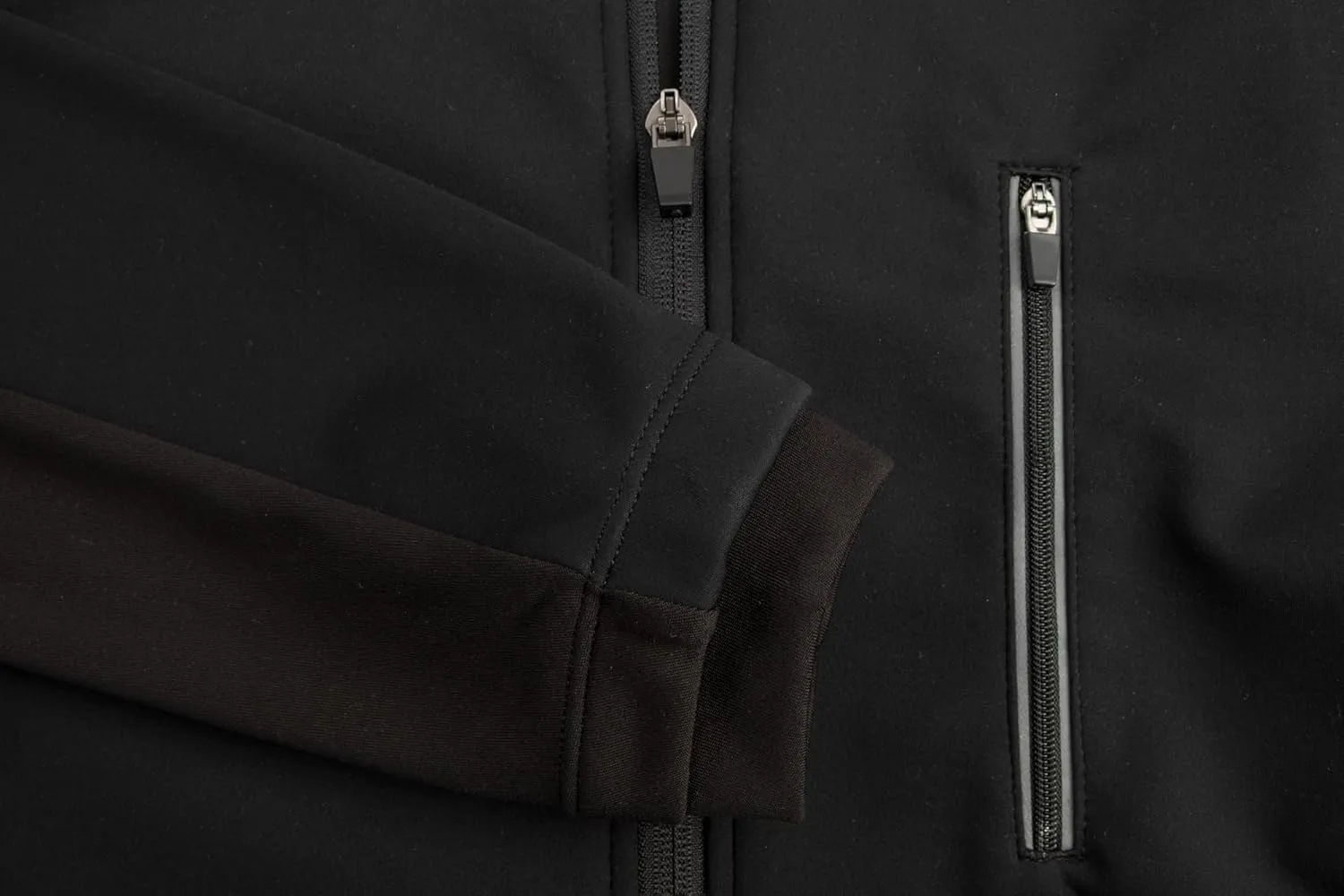 Men's Cycling Jacket Winter Cycling Clothing Windproof Waterproof Thermal Softshell Bike Windbreaker Zipper Pockets