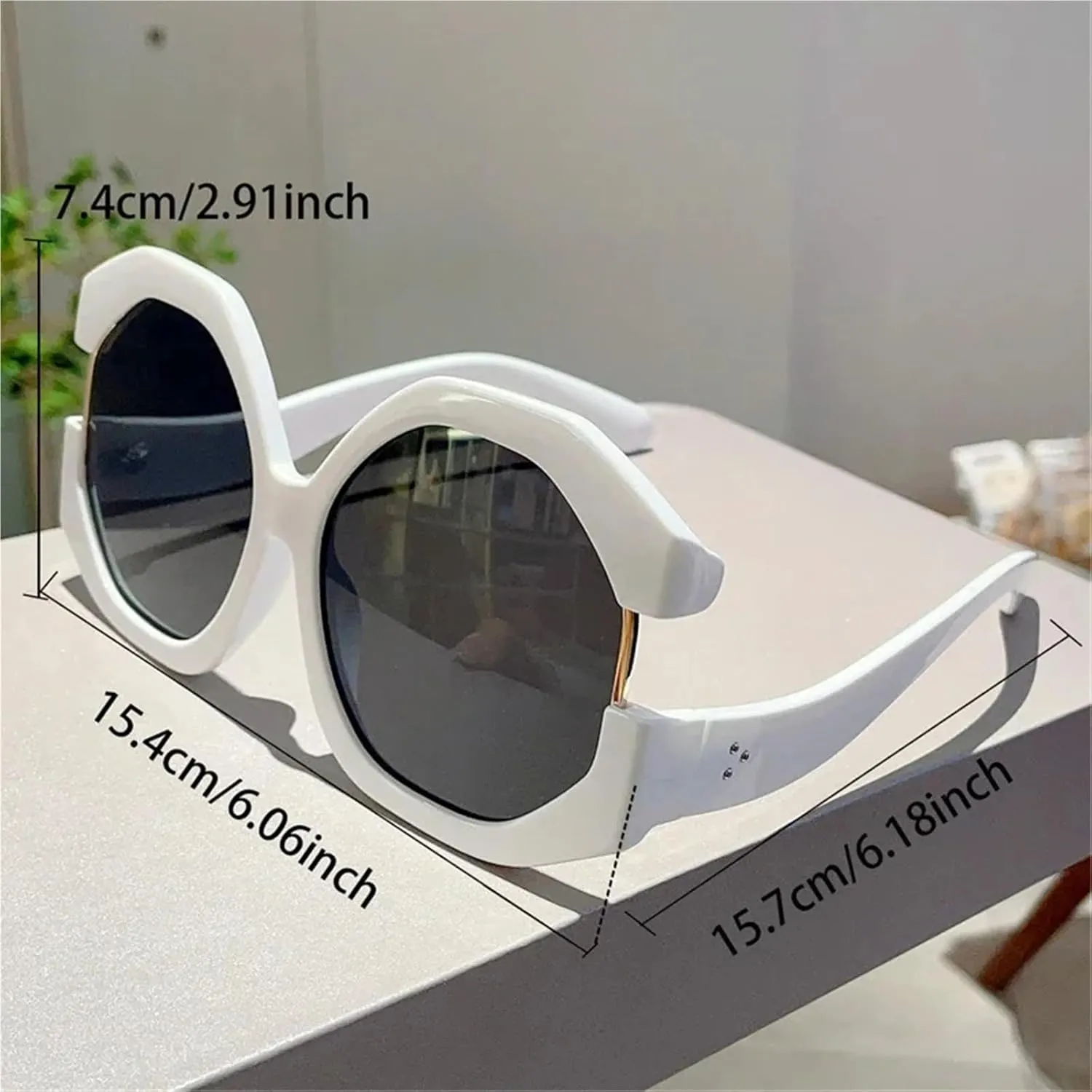 Round Sunglasses Women Fashion Vintage Outdoor Vacation Shades