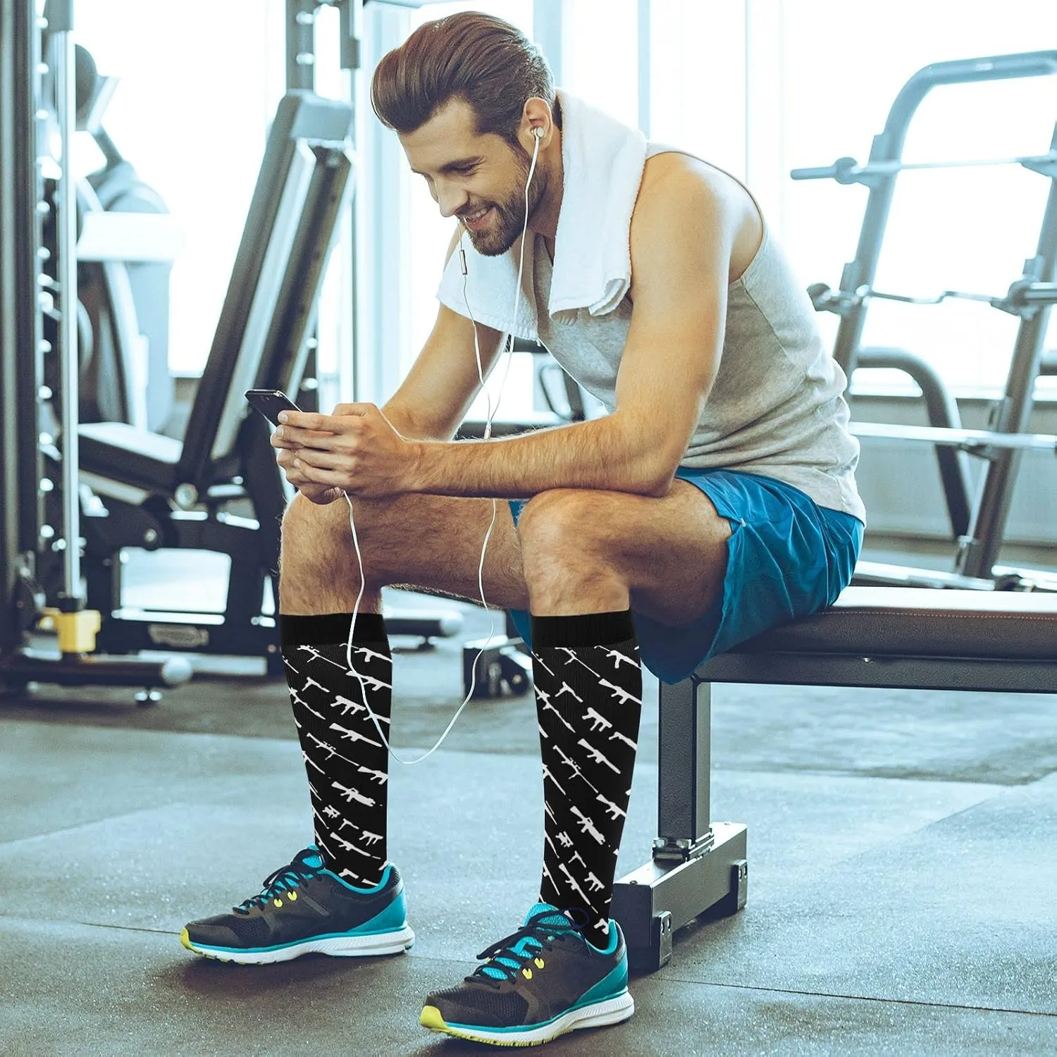 Women's and Men's Knee High Athletic Socks Outdoor Sport Socks for Running Hiking Cycling Compression Socks