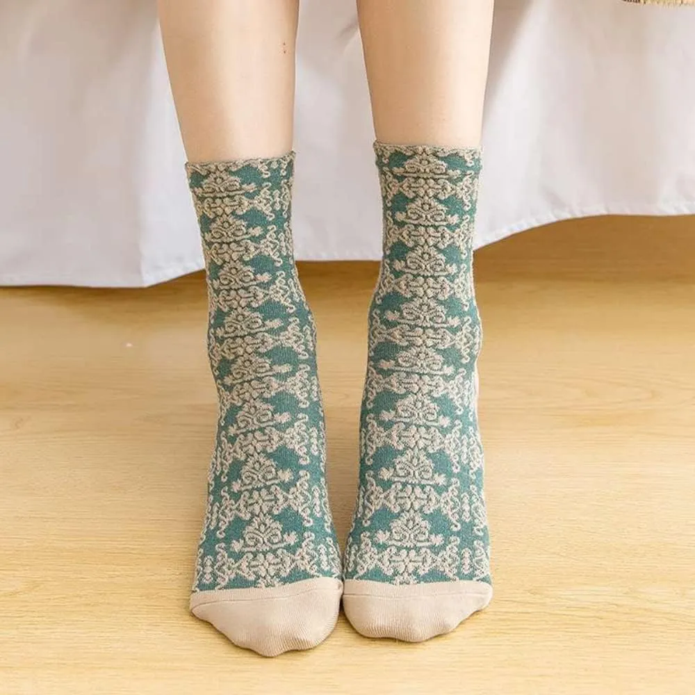 Womens Crew Socks Soft Cotton Aesthetic Calf Cute Socks with Knitting Floral Pattern 3/5/10-Pairs