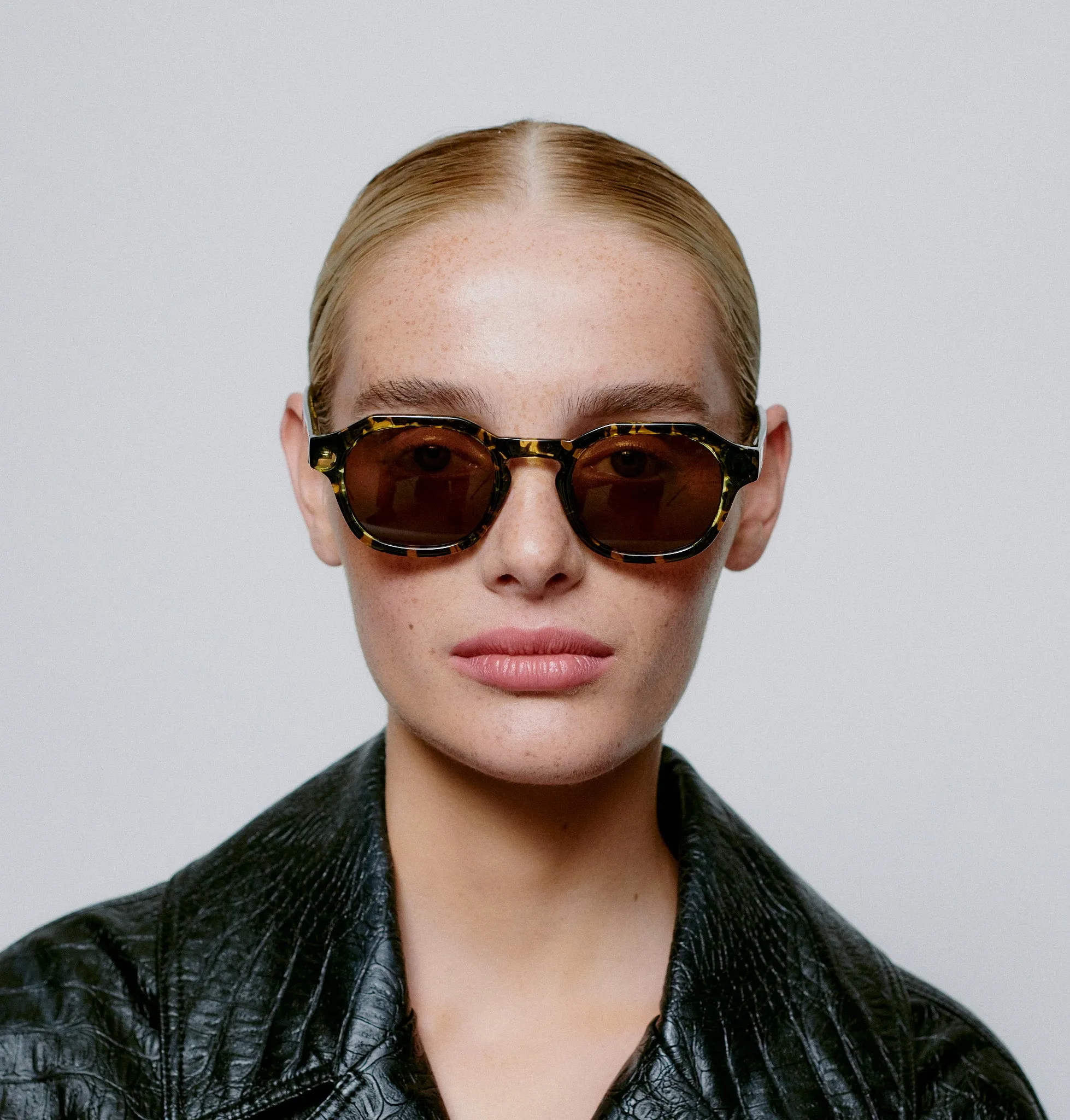 Zan Sunglasses - Black / Yellow Transparent